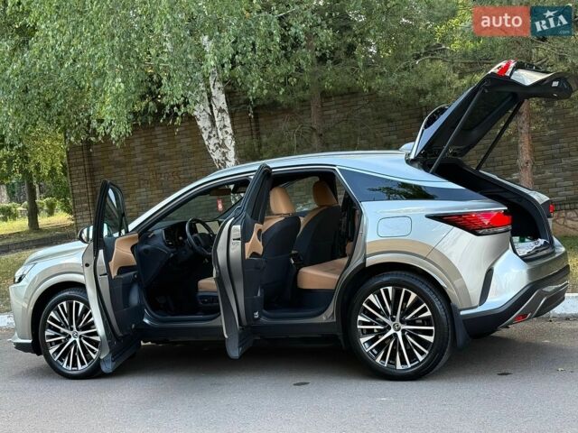 Сірий Лексус РХ, об'ємом двигуна 2.4 л та пробігом 5 тис. км за 75950 $, фото 19 на Automoto.ua