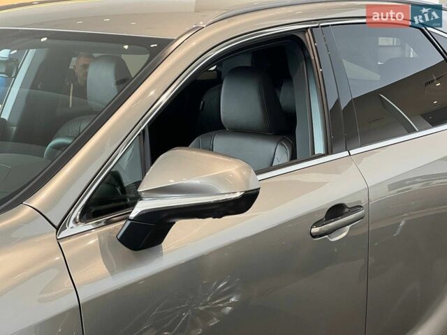 Сірий Лексус РХ, об'ємом двигуна 2.39 л та пробігом 6 тис. км за 74500 $, фото 4 на Automoto.ua
