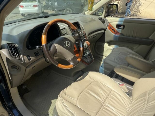 Синий Лексус РХ, объемом двигателя 3 л и пробегом 295 тыс. км за 5500 $, фото 7 на Automoto.ua