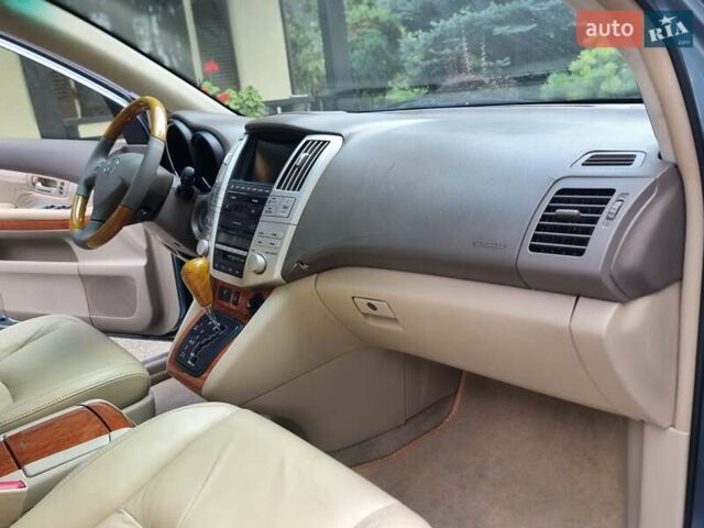 Синий Лексус РХ, объемом двигателя 3.3 л и пробегом 281 тыс. км за 8900 $, фото 66 на Automoto.ua