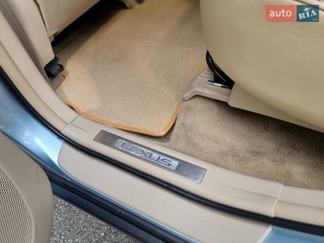 Синій Лексус РХ, об'ємом двигуна 3.3 л та пробігом 281 тис. км за 8900 $, фото 60 на Automoto.ua