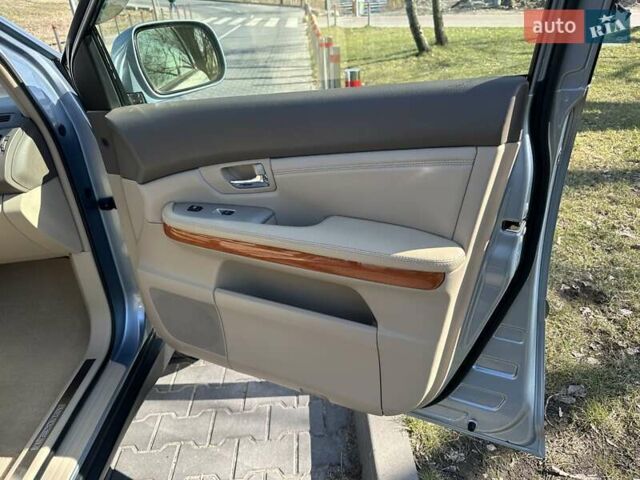 Синий Лексус РХ, объемом двигателя 3.3 л и пробегом 281 тыс. км за 8900 $, фото 71 на Automoto.ua
