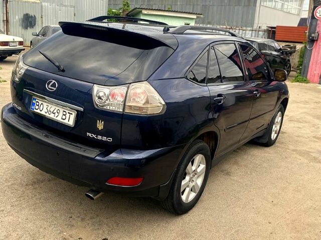 Синий Лексус РХ, объемом двигателя 3.3 л и пробегом 350 тыс. км за 8000 $, фото 2 на Automoto.ua