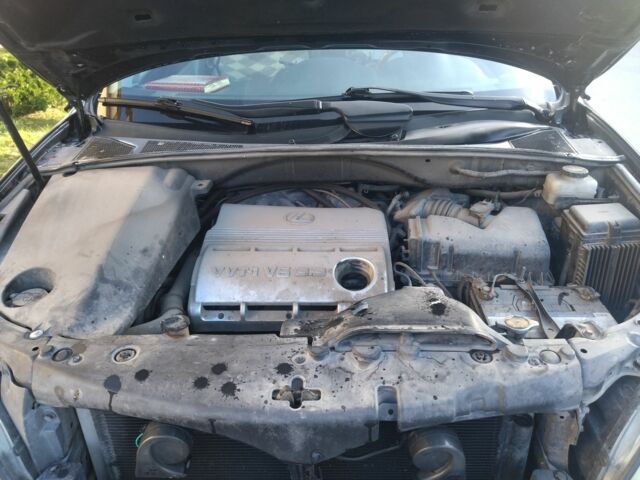 Синий Лексус РХ, объемом двигателя 3.3 л и пробегом 351 тыс. км за 7300 $, фото 6 на Automoto.ua