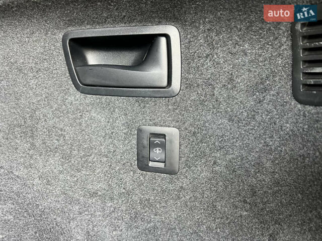 Синій Лексус РХ, об'ємом двигуна 3.46 л та пробігом 120 тис. км за 20900 $, фото 102 на Automoto.ua