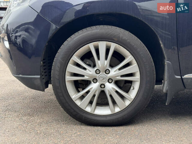 Синий Лексус РХ, объемом двигателя 3.46 л и пробегом 199 тыс. км за 16690 $, фото 2 на Automoto.ua