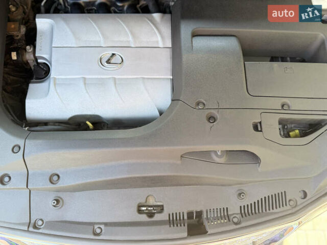 Лексус РХ 2013 в Харькове на Automoto.ua Синий Лексус РХ, объемом двигателя 3.46 л и пробегом 140 тыс. км за 20500 $, фото 28 на Automoto.ua