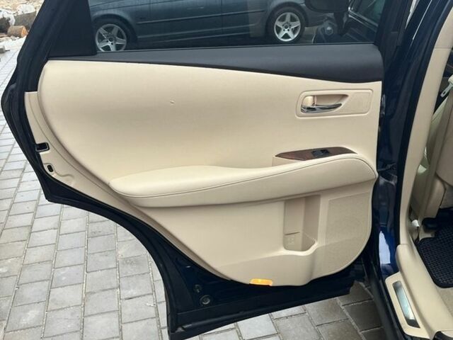 Синій Лексус РХ, об'ємом двигуна 3.46 л та пробігом 185 тис. км за 18500 $, фото 9 на Automoto.ua