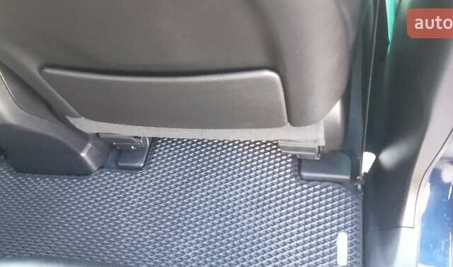 Лексус РХ 2013 в Одессе на Automoto.ua Синий Лексус РХ, объемом двигателя 3.46 л и пробегом 68 тыс. км за 21500 $, фото 14 на Automoto.ua