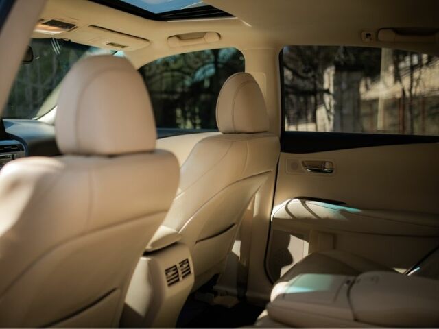 Синий Лексус РХ, объемом двигателя 3.5 л и пробегом 226 тыс. км за 24400 $, фото 10 на Automoto.ua