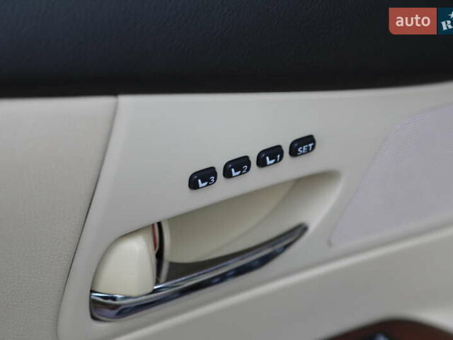 Синій Лексус РХ, об'ємом двигуна 3.46 л та пробігом 121 тис. км за 20500 $, фото 22 на Automoto.ua