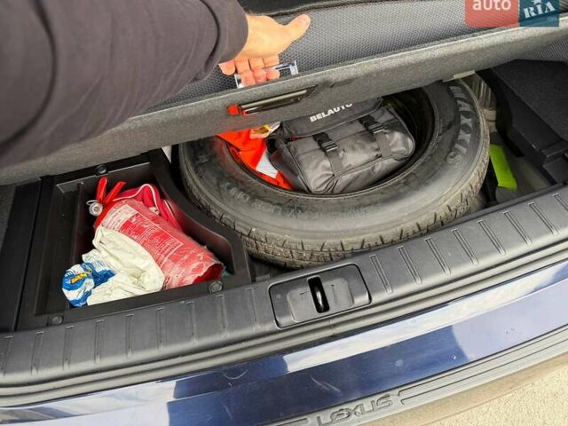 Синий Лексус РХ, объемом двигателя 3.46 л и пробегом 73 тыс. км за 27500 $, фото 24 на Automoto.ua