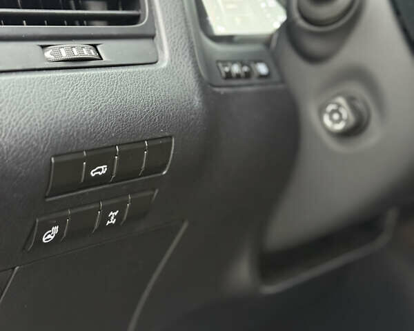 Синий Лексус РХ, объемом двигателя 2 л и пробегом 173 тыс. км за 25499 $, фото 21 на Automoto.ua