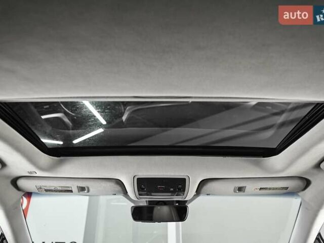 Синий Лексус РХ, объемом двигателя 3.46 л и пробегом 122 тыс. км за 35900 $, фото 38 на Automoto.ua