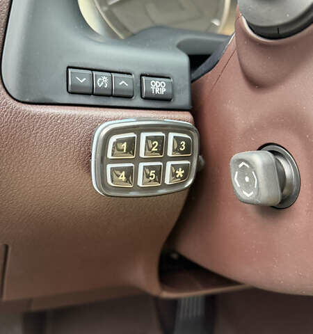 Синий Лексус РХ, объемом двигателя 3.46 л и пробегом 124 тыс. км за 25300 $, фото 18 на Automoto.ua