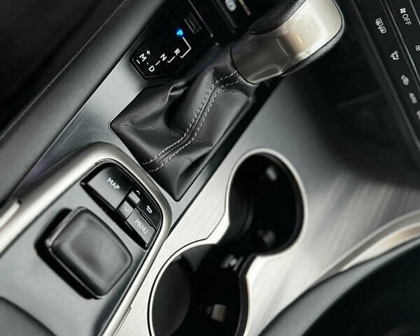 Синий Лексус РХ, объемом двигателя 2 л и пробегом 127 тыс. км за 27500 $, фото 25 на Automoto.ua