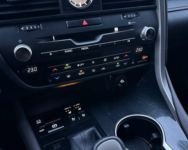 Синій Лексус РХ, об'ємом двигуна 2 л та пробігом 177 тис. км за 26200 $, фото 59 на Automoto.ua