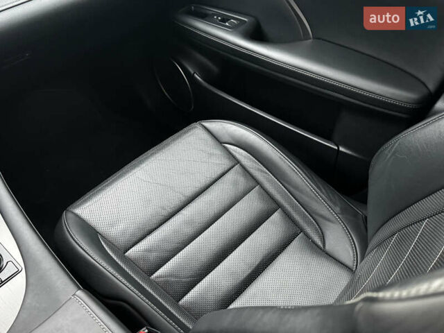 Синий Лексус РХ, объемом двигателя 2 л и пробегом 127 тыс. км за 27999 $, фото 25 на Automoto.ua
