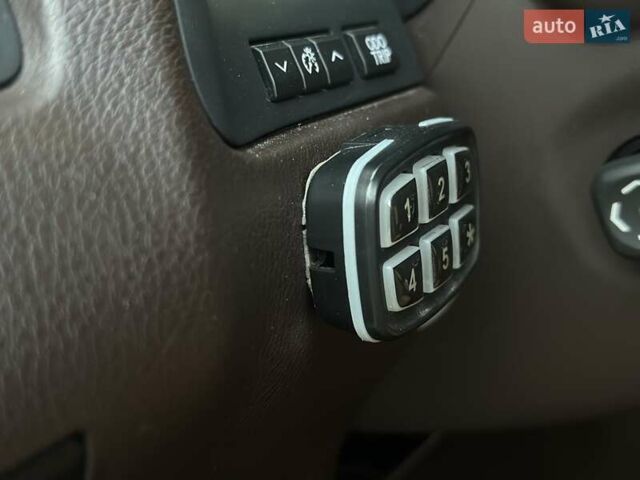 Синій Лексус РХ, об'ємом двигуна 2 л та пробігом 139 тис. км за 31500 $, фото 27 на Automoto.ua