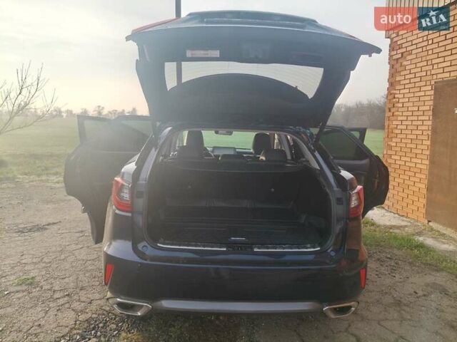 Синий Лексус РХ, объемом двигателя 2 л и пробегом 98 тыс. км за 33300 $, фото 5 на Automoto.ua