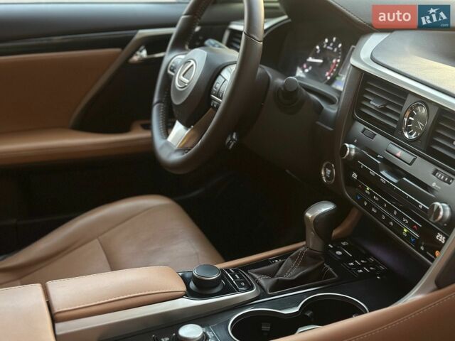 Синій Лексус РХ, об'ємом двигуна 2 л та пробігом 139 тис. км за 29500 $, фото 16 на Automoto.ua