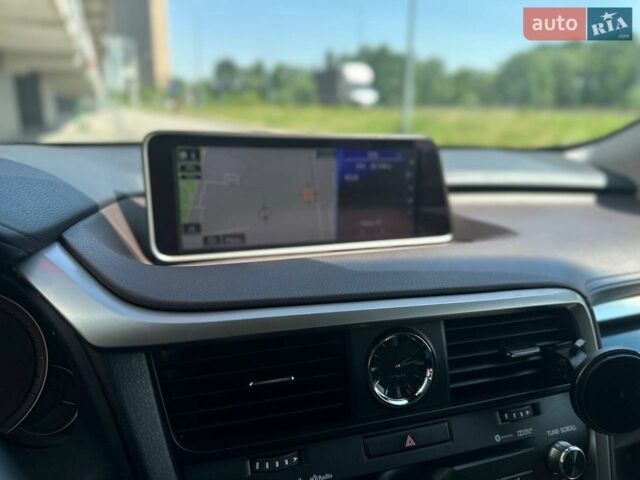 Синій Лексус РХ, об'ємом двигуна 3.46 л та пробігом 107 тис. км за 31000 $, фото 16 на Automoto.ua