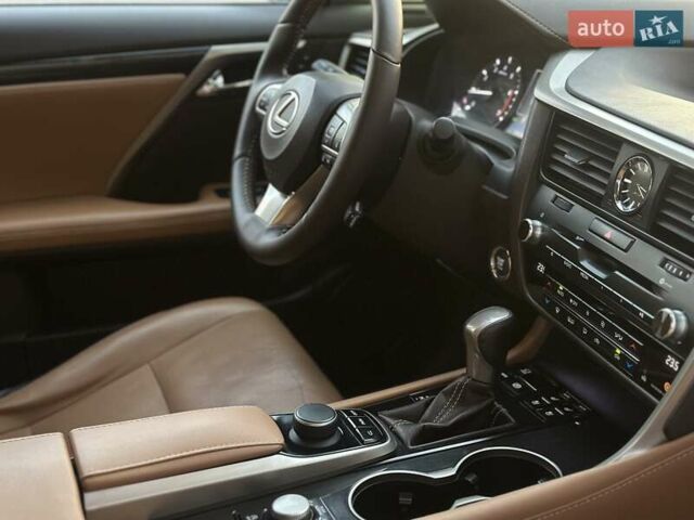 Синий Лексус РХ, объемом двигателя 2 л и пробегом 139 тыс. км за 34800 $, фото 30 на Automoto.ua