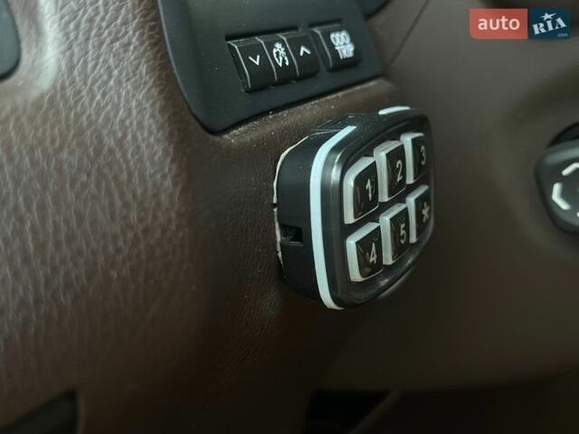 Синій Лексус РХ, об'ємом двигуна 2 л та пробігом 148 тис. км за 31500 $, фото 15 на Automoto.ua