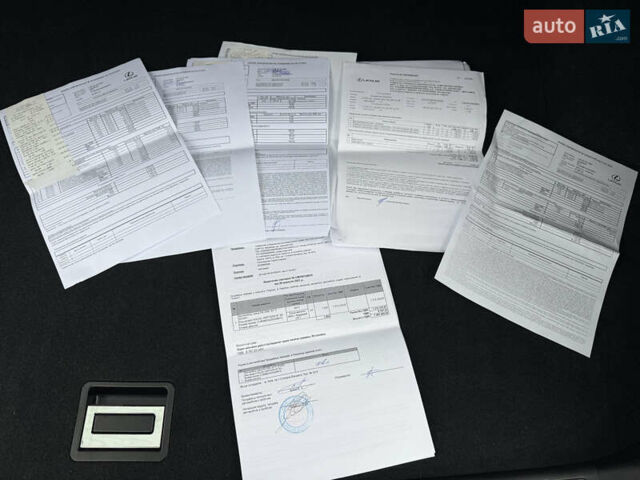 Синий Лексус РХ, объемом двигателя 2 л и пробегом 49 тыс. км за 39500 $, фото 35 на Automoto.ua