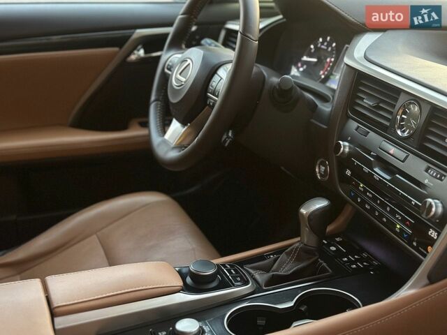 Синий Лексус РХ, объемом двигателя 2 л и пробегом 149 тыс. км за 29500 $, фото 8 на Automoto.ua