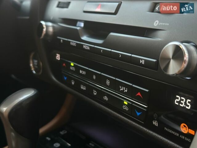 Синій Лексус РХ, об'ємом двигуна 2 л та пробігом 148 тис. км за 31500 $, фото 20 на Automoto.ua