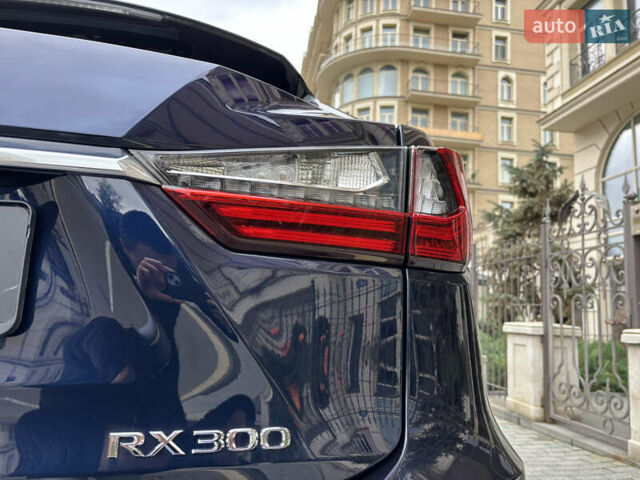 Синий Лексус РХ, объемом двигателя 2 л и пробегом 72 тыс. км за 33900 $, фото 18 на Automoto.ua