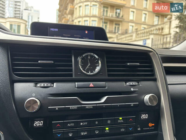 Синий Лексус РХ, объемом двигателя 2 л и пробегом 72 тыс. км за 33400 $, фото 31 на Automoto.ua