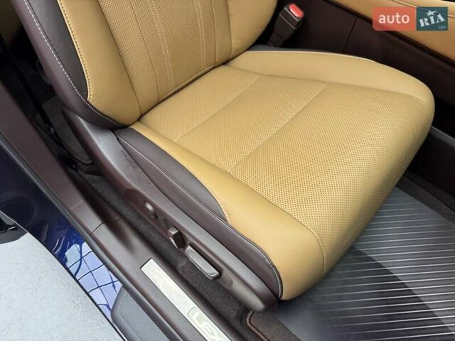 Синій Лексус РХ, об'ємом двигуна 2 л та пробігом 96 тис. км за 35900 $, фото 53 на Automoto.ua