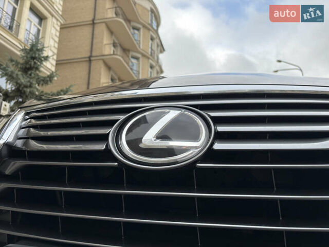 Синий Лексус РХ, объемом двигателя 2 л и пробегом 72 тыс. км за 33900 $, фото 16 на Automoto.ua