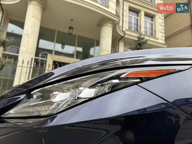 Синий Лексус РХ, объемом двигателя 2 л и пробегом 72 тыс. км за 33400 $, фото 17 на Automoto.ua