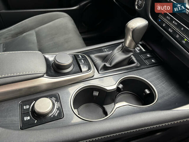 Синий Лексус РХ, объемом двигателя 2 л и пробегом 72 тыс. км за 33900 $, фото 35 на Automoto.ua