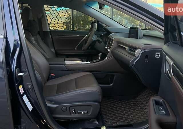 Синий Лексус РХ, объемом двигателя 2 л и пробегом 130 тыс. км за 1470000 $, фото 5 на Automoto.ua