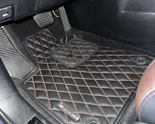 Синий Лексус РХ, объемом двигателя 2 л и пробегом 129 тыс. км за 35000 $, фото 7 на Automoto.ua