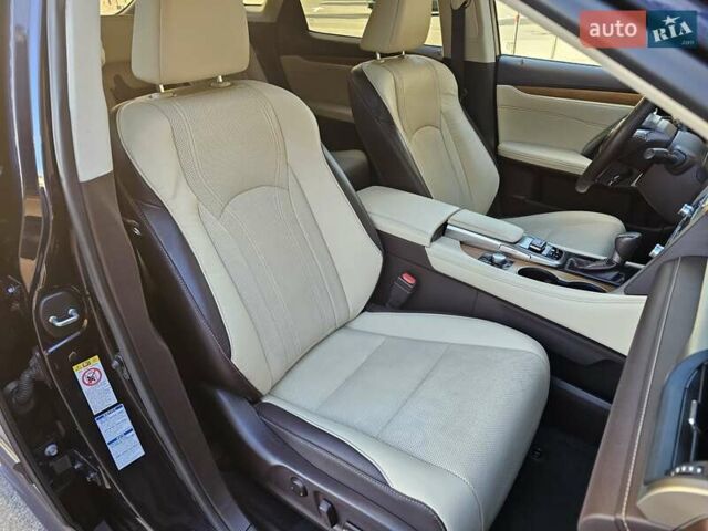 Лексус РХ 2019 в Киеве на Automoto.ua Синий Лексус РХ, объемом двигателя 3.46 л и пробегом 83 тыс. км за 42500 $, фото 42 на Automoto.ua
