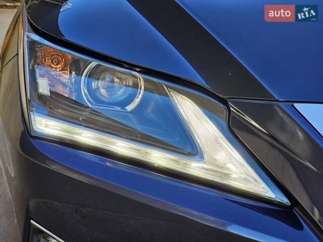 Лексус РХ 2019 в Киеве на Automoto.ua Синий Лексус РХ, объемом двигателя 3.46 л и пробегом 83 тыс. км за 42500 $, фото 11 на Automoto.ua