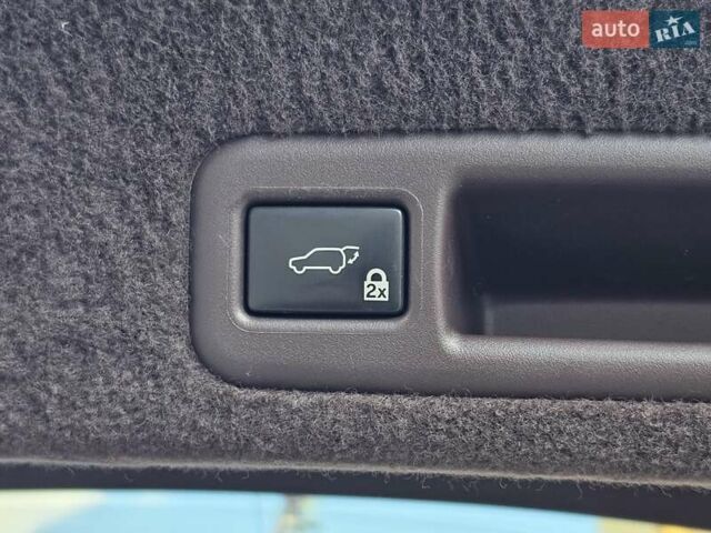 Лексус РХ 2019 в Киеве на Automoto.ua Синий Лексус РХ, объемом двигателя 3.46 л и пробегом 83 тыс. км за 42500 $, фото 19 на Automoto.ua
