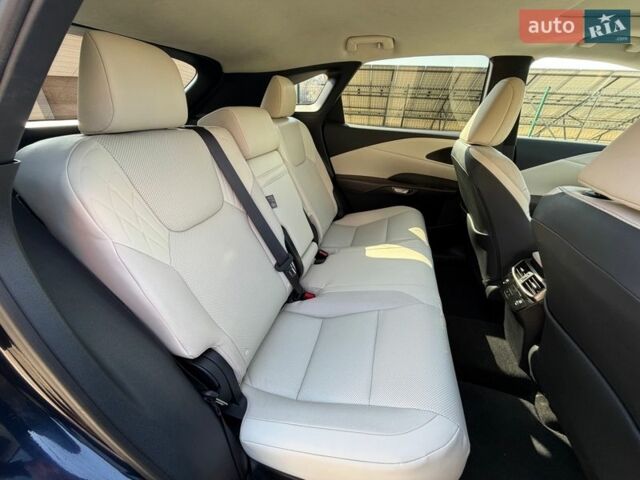 Синий Лексус РХ, объемом двигателя 2.49 л и пробегом 39 тыс. км за 62900 $, фото 21 на Automoto.ua