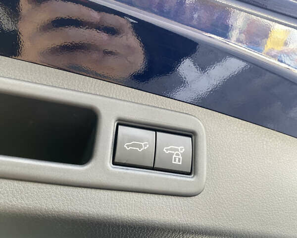 Синій Лексус РХ, об'ємом двигуна 2.5 л та пробігом 10 тис. км за 69700 $, фото 31 на Automoto.ua