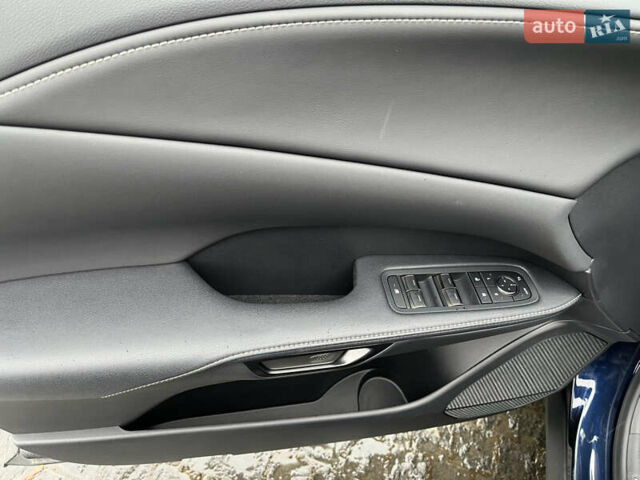 Синій Лексус РХ, об'ємом двигуна 2.39 л та пробігом 7 тис. км за 59900 $, фото 23 на Automoto.ua