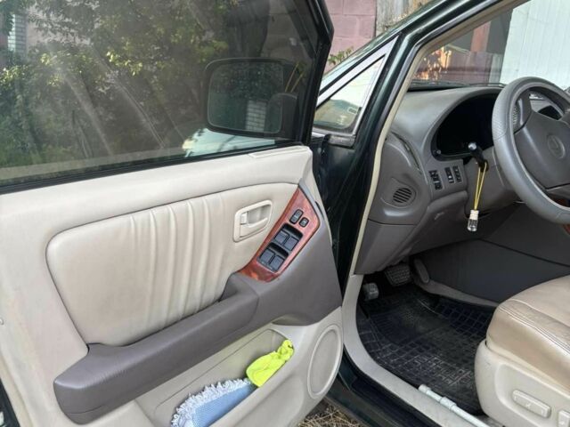 Зелений Лексус РХ, об'ємом двигуна 3 л та пробігом 225 тис. км за 5988 $, фото 2 на Automoto.ua
