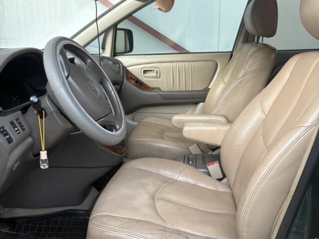 Зелений Лексус РХ, об'ємом двигуна 3 л та пробігом 225 тис. км за 5988 $, фото 1 на Automoto.ua