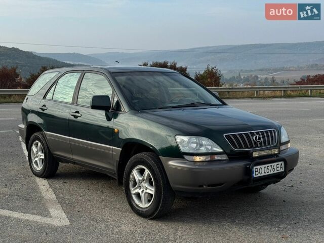 Зеленый Лексус РХ, объемом двигателя 3 л и пробегом 375 тыс. км за 5200 $, фото 4 на Automoto.ua