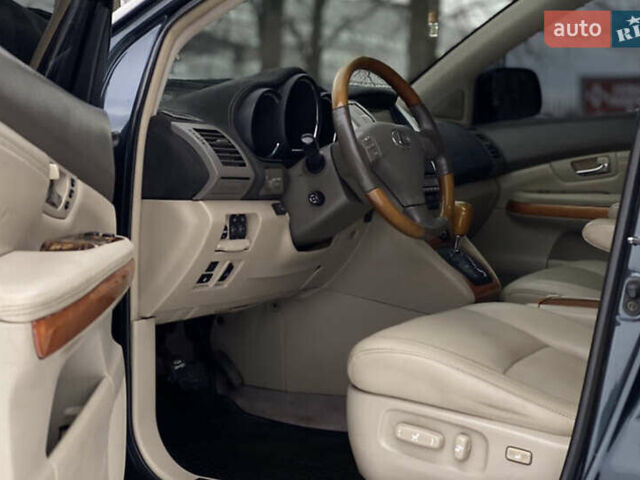 Зеленый Лексус РХ, объемом двигателя 3.31 л и пробегом 330 тыс. км за 7500 $, фото 28 на Automoto.ua
