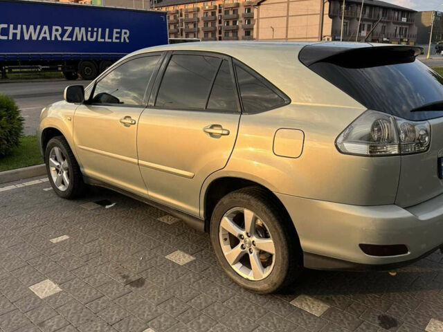 Зелений Лексус РХ, об'ємом двигуна 3 л та пробігом 250 тис. км за 9000 $, фото 1 на Automoto.ua
